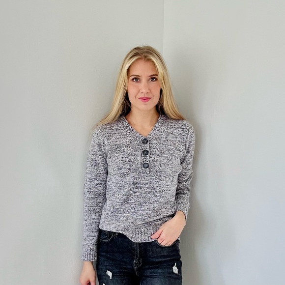 Karen Scott Petites | Large | grey & black sweater - Picture 1 of 8